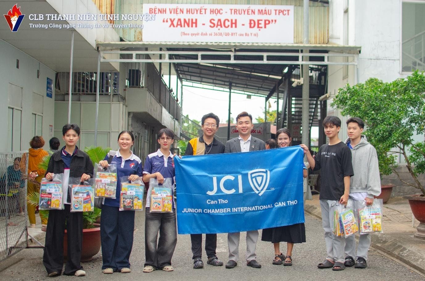 Gửi trao yêu thương 02 tại Bệnh viện Huyết học - Truyền máu TP. Cần Thơ
