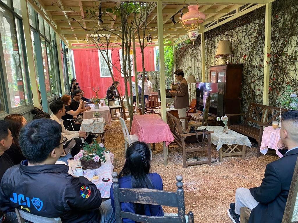 Buổi chia sẻ trong chuỗi Level Up Yourself của JCI Dalat