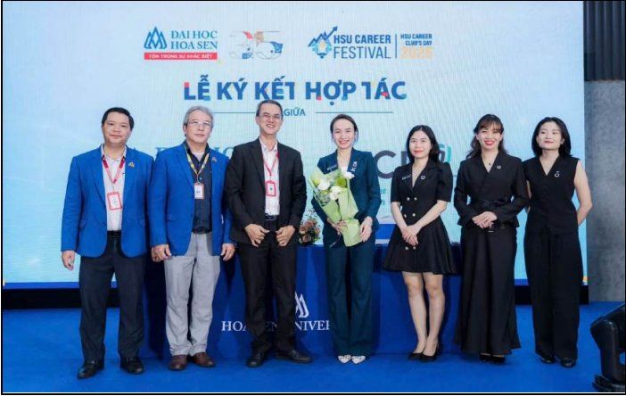 Lễ ký kết hợp tác tại Ngày hội việc làm UNITOUR